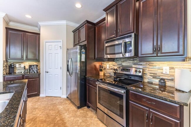 Building Photo - 23550 Alamanda Dr