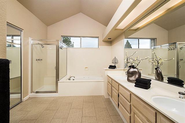 Building Photo - 837 Columbia Cir