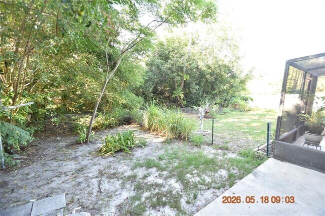 Building Photo - 625 Fairwood Forest Dr