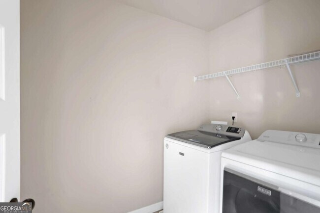 Building Photo - 958 Nevis Way