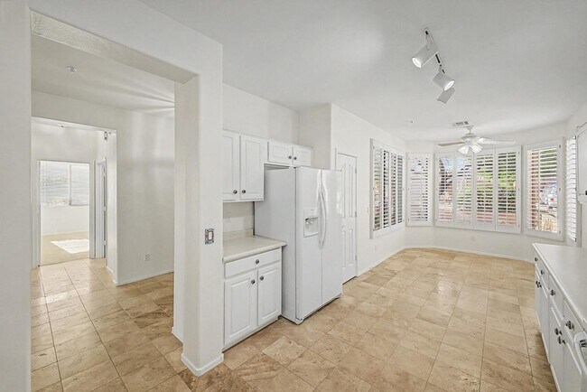 Building Photo - 7263 E Whispering Wind Dr