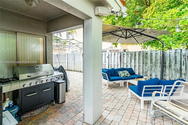 Building Photo - 11276 NW 58th Terrace