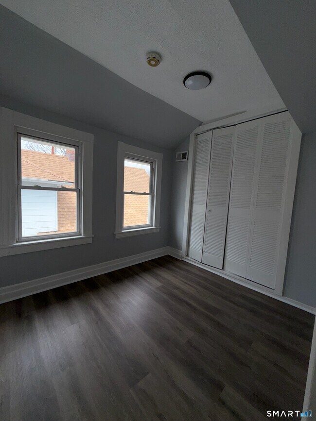 Building Photo - 7-9 Wilson St