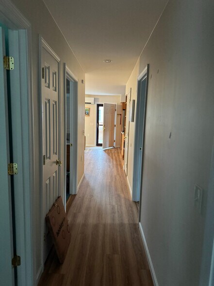 Building Photo - 15 Benaquist Way