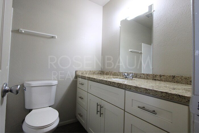 Building Photo - 9230 N 6th St