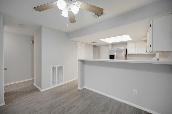 Building Photo - 7205 Timbercreek Dr