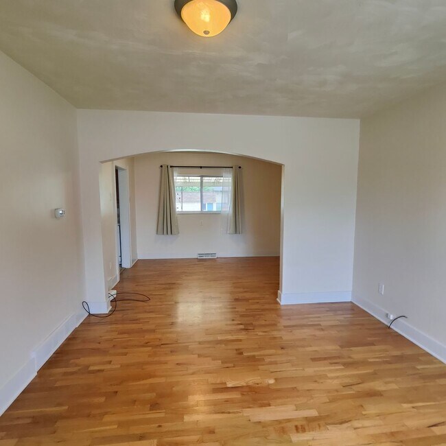 Building Photo - 3 Bedroom Home in Frederick - Available Now!