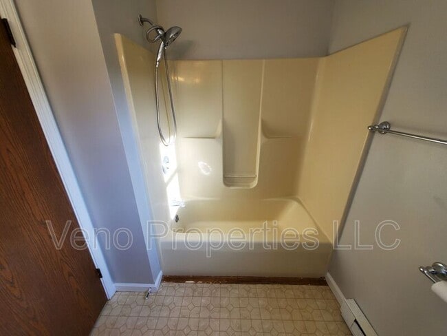 Building Photo - 2016 St Paul Dr