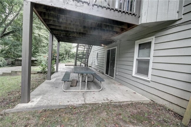 Building Photo - 2450 Horseshoe Bend Rd SW