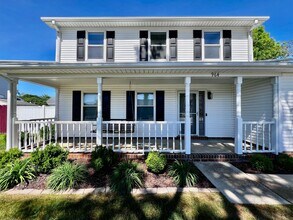 Building Photo - Charming Home in Ocean Lakes Community