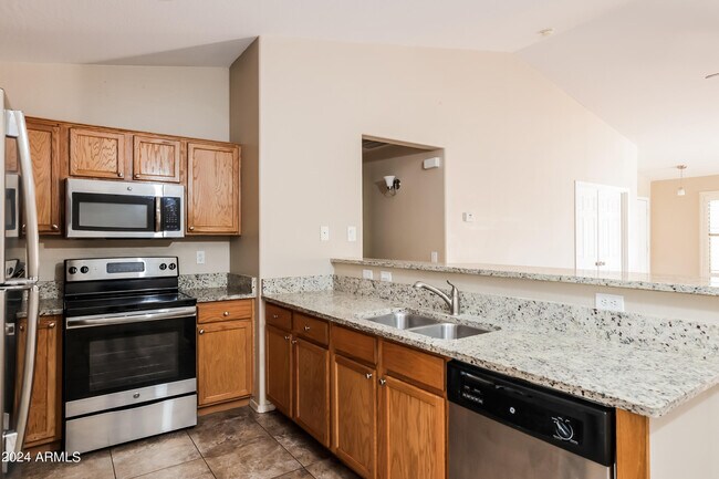 Building Photo - 14817 N 129th Dr