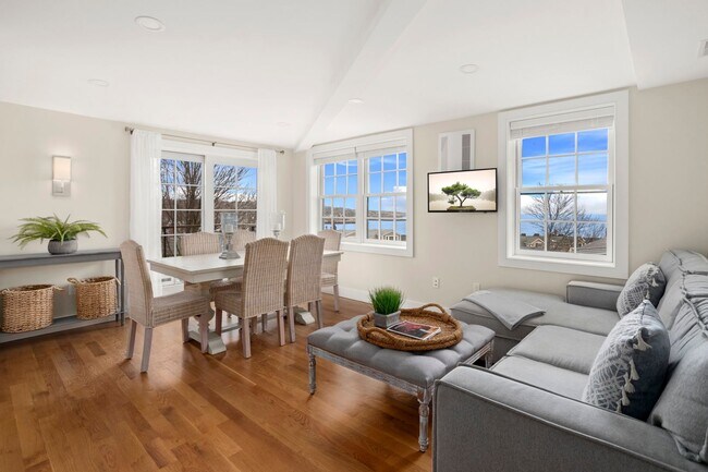 Primary Photo - WINTER RENTAL: Portside Overlook