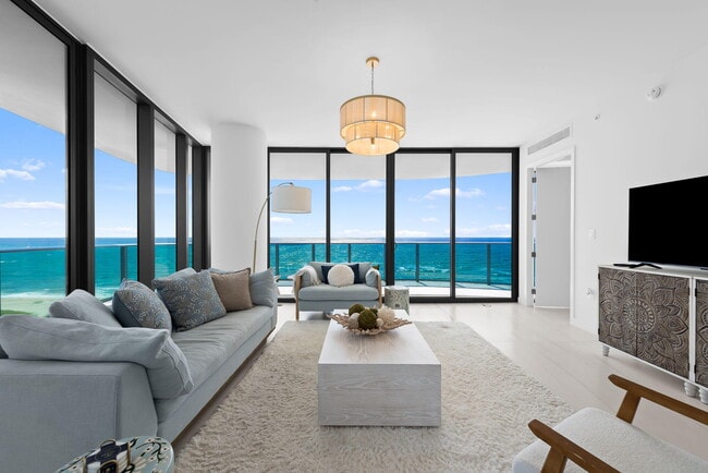 Building Photo - 900 N Ocean Blvd