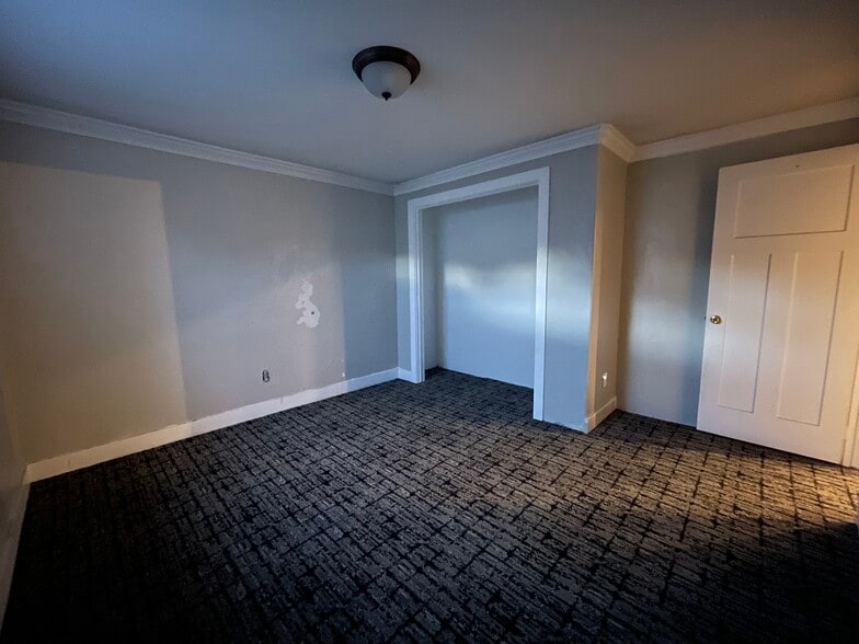 Building Photo - 2130 S 9500 W