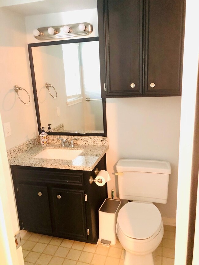 Building Photo - 29021 Cherrywood Ln