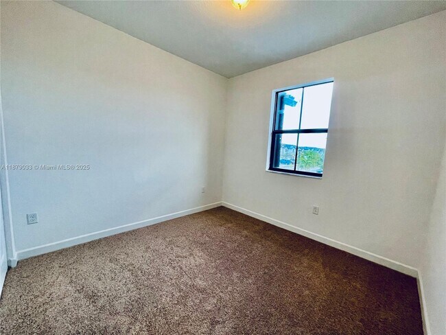 Building Photo - 28716 SW 134th Ct