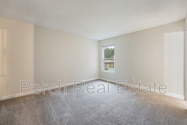 Building Photo - 7040 W 20th Ave