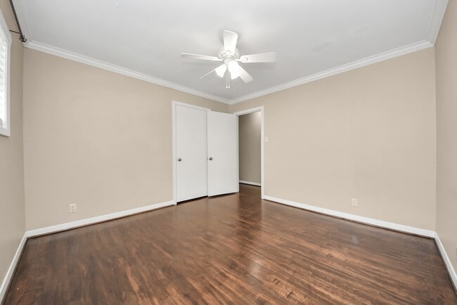 Building Photo - 4422 Nenana Dr