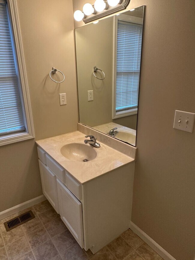 Building Photo - 1289 Cobble Creek Cir