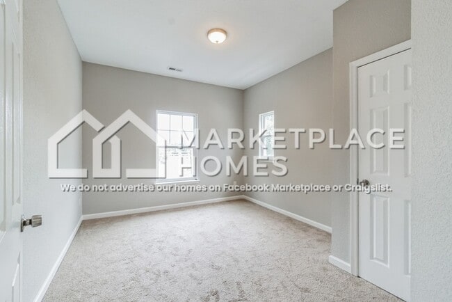 Building Photo - 2529 Tidewater Dr