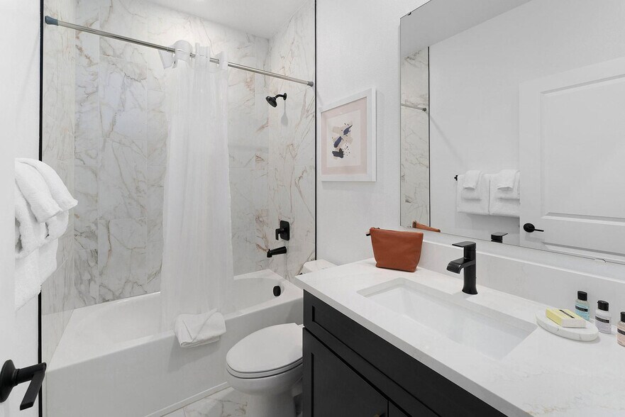 Building Photo - 5575 Asterisk Ave