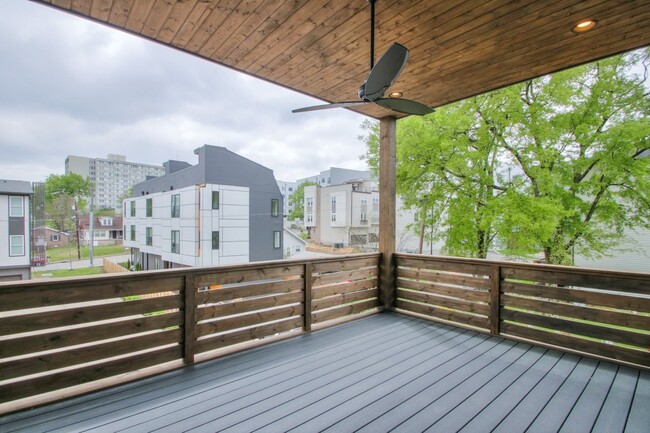 Building Photo - Welcome To Nashville!