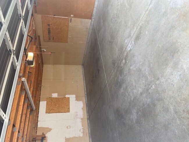 Building Photo - 2125 W 7560 S