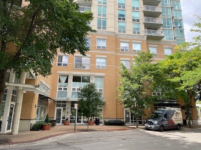 Primary Photo - 1640 Maple Ave
