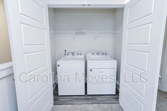 Building Photo - 603 Purteview Pl