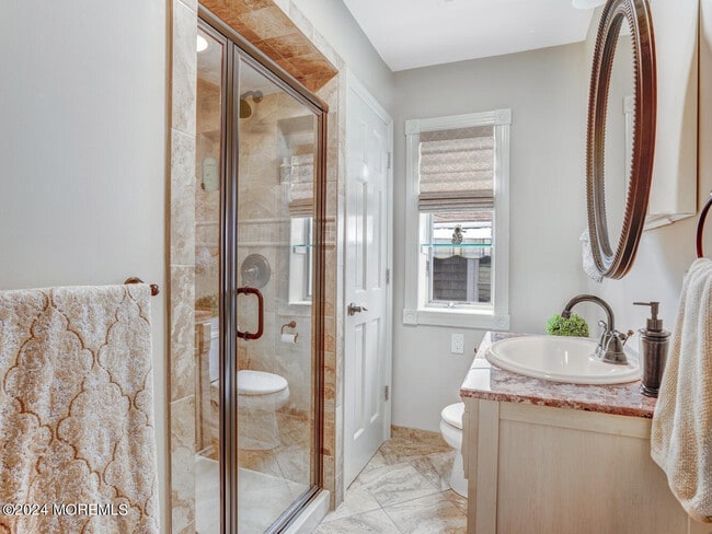 Building Photo - 200 S Bayview Ave