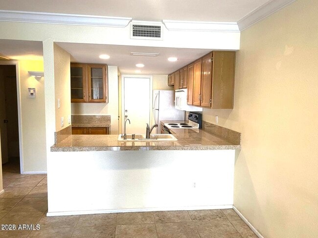 Building Photo - 12421 S Oneida Ct