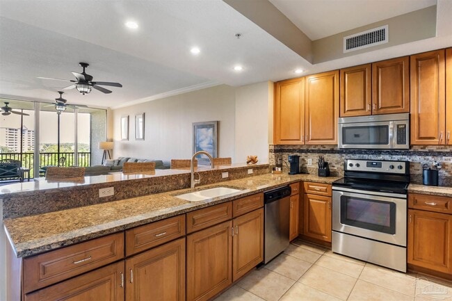 Building Photo - 608 Lost Key Dr