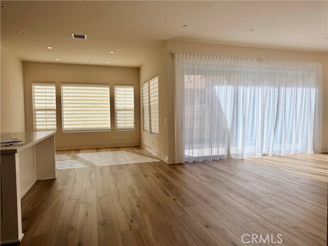 Building Photo - 321 Brimwood