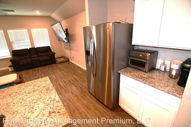 Building Photo - 4 br, 2 bath House - 16017 Olive Grove Dr