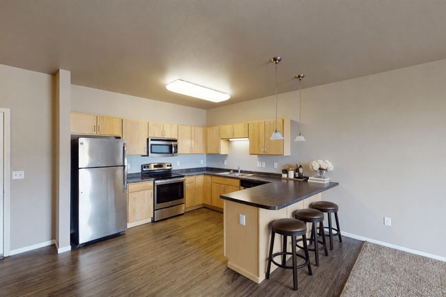 Building Photo - Summit Ridge