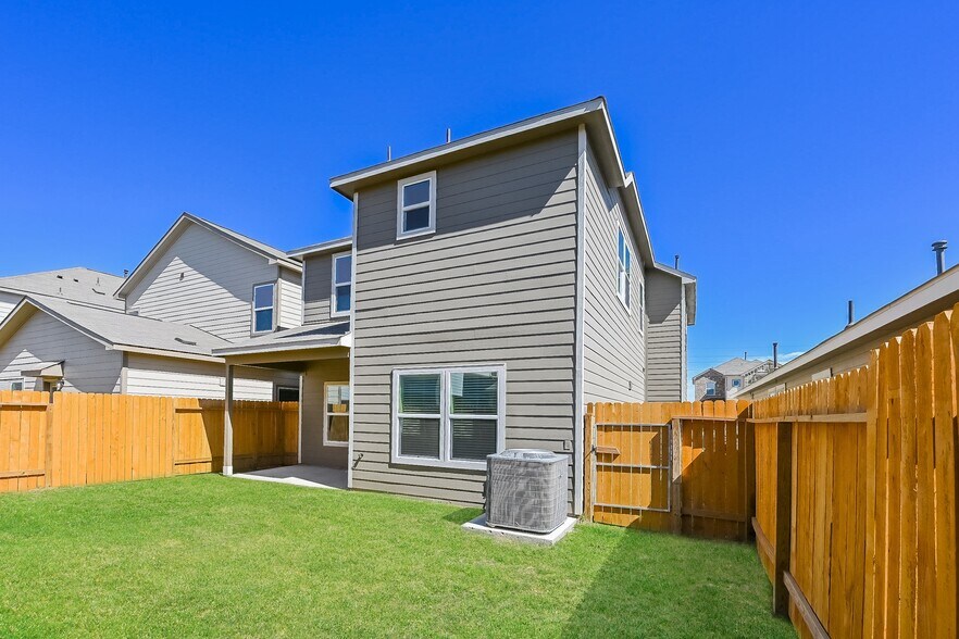 Building Photo - 7923 Cypress Country Dr