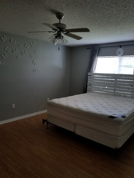 2nd Bedroom - 6289 Freeport Dr