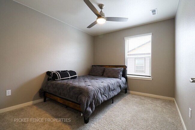 Building Photo - Beautiful New Home in West Greeley!