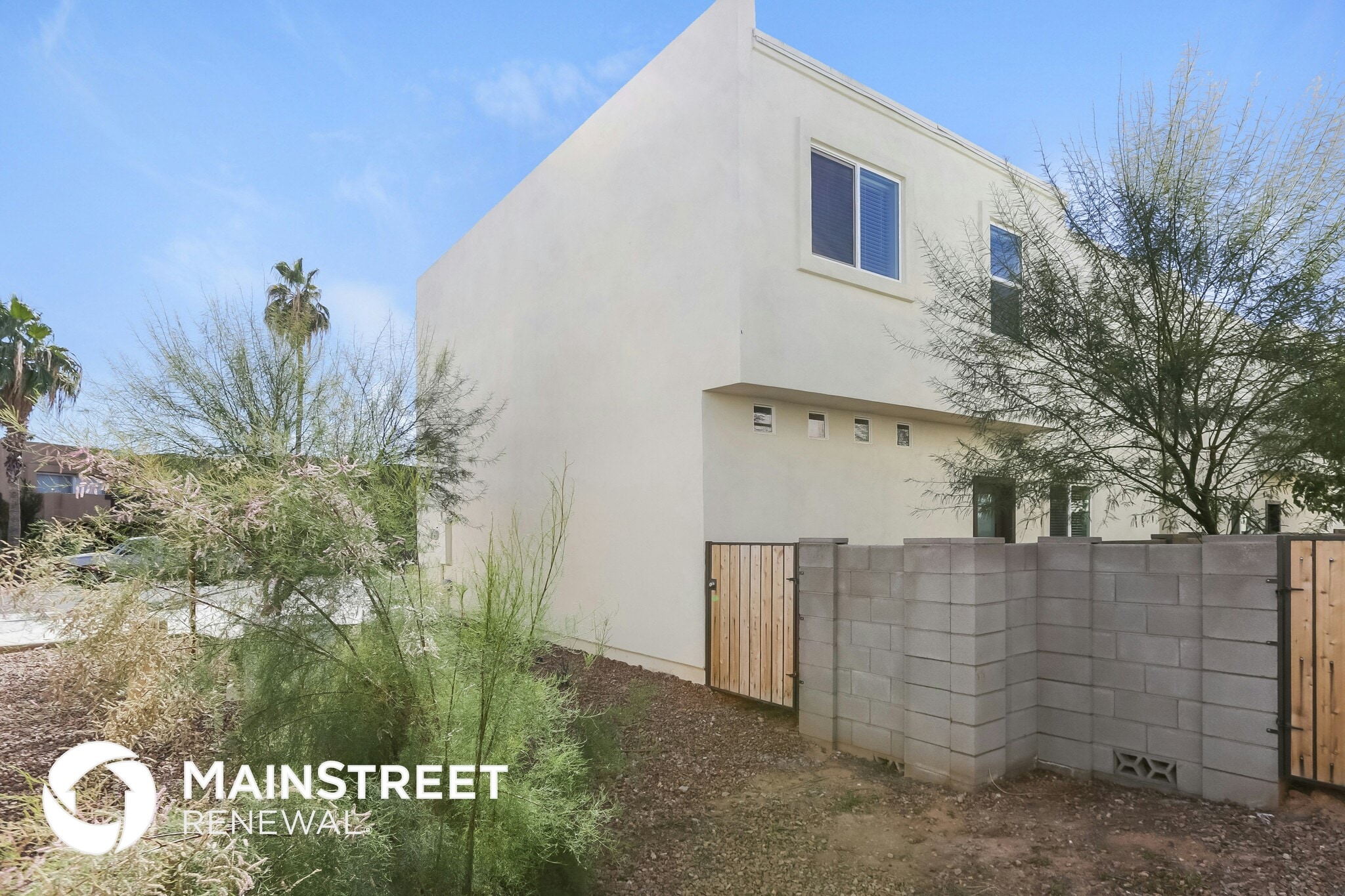 Building Photo - 2000 N 36th St