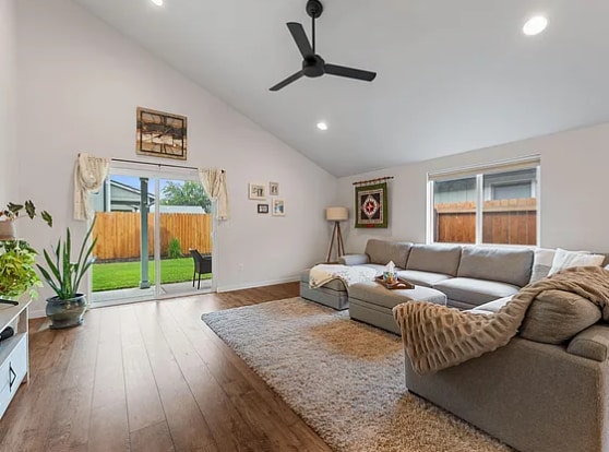 Building Photo - 526 Nicholas Lee Dr