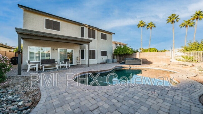 Building Photo - 1891 E Oasis Dr