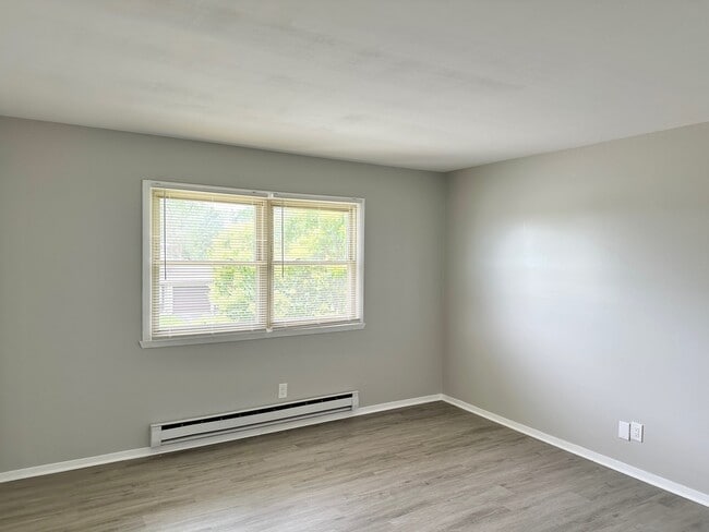 Building Photo - 2030 Kevin Dr