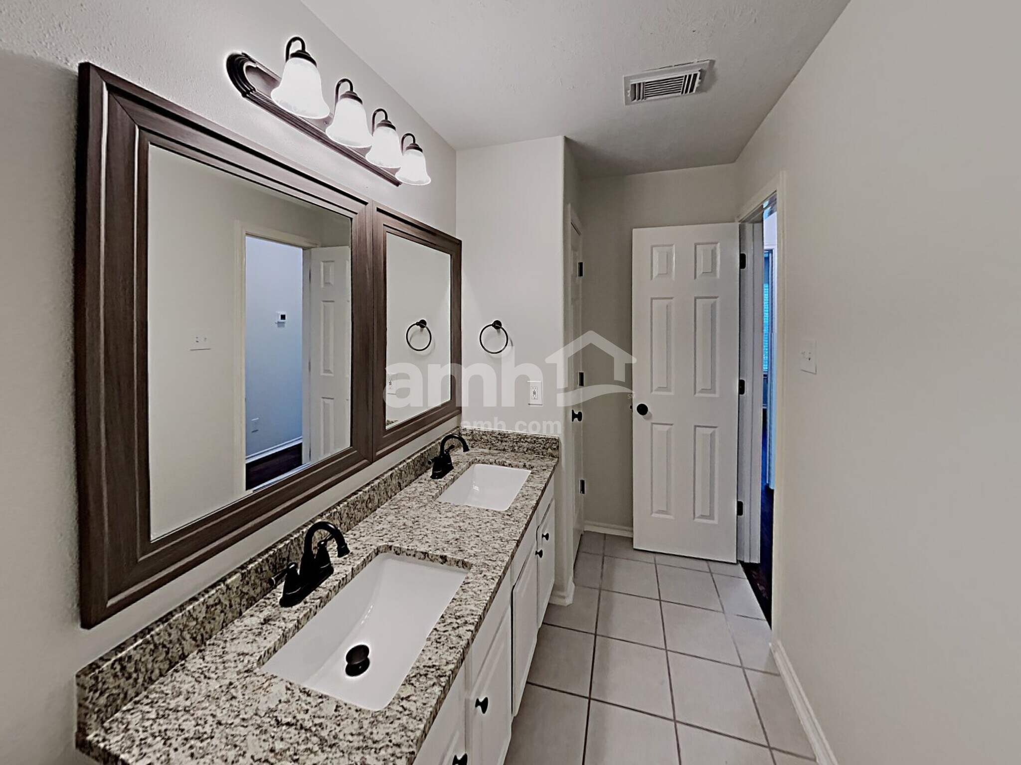 Building Photo - 15334 Sienna Oak Dr