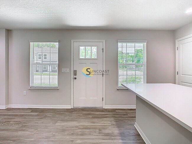 Building Photo - 3821 SW 43rd Ct