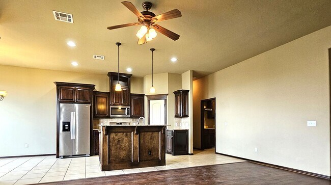 Building Photo - 3401 Ashton Dr