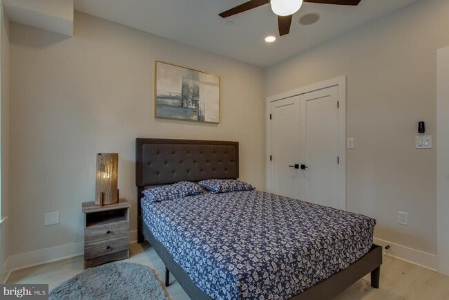 Building Photo - 3554 13th St NW