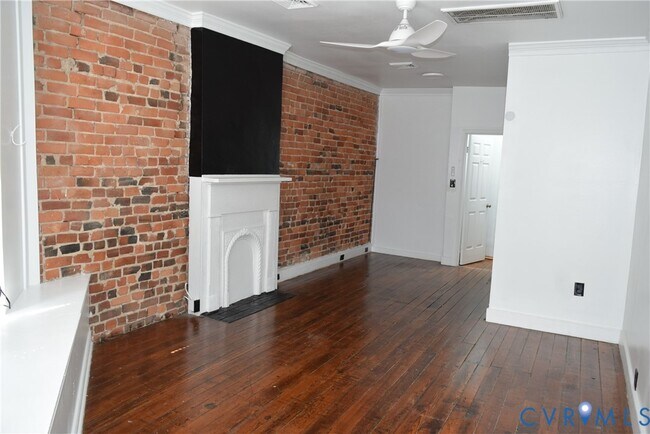 Building Photo - 407 Brook Rd