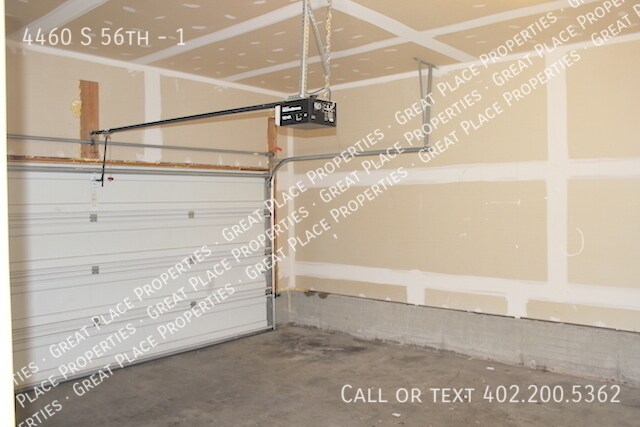 Building Photo - 4460 S 56th-1