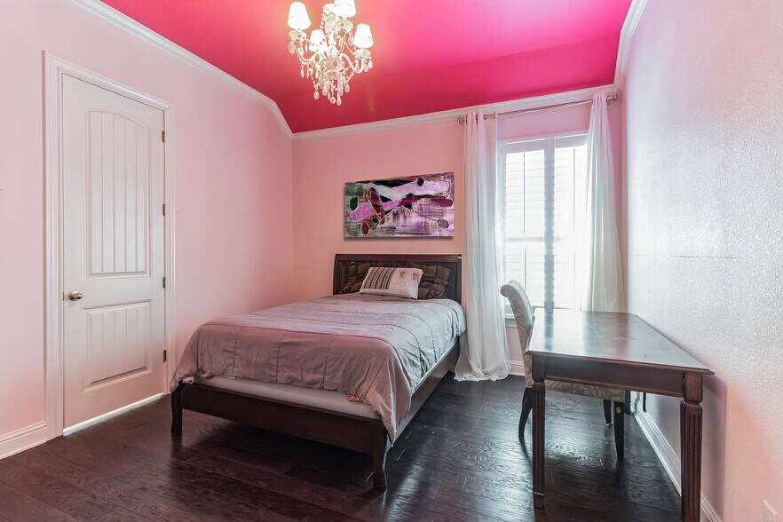 2nd Guest Bedroom - 5900 Lipan Apache Bnd