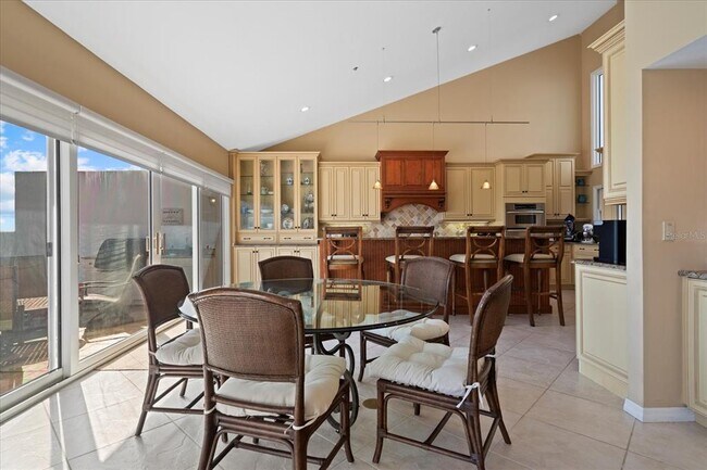 Building Photo - 2254 Harbour Ct Dr